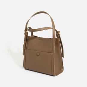 Nice design solid leather with durable and gilding metal handbag
