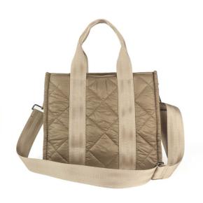 Women's puffy quilted bag light weight hot sale fashion design 
